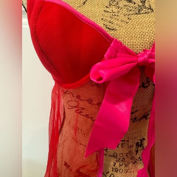 Victoria’s Secret two piece Silk lingerie - Picture 3 of 12